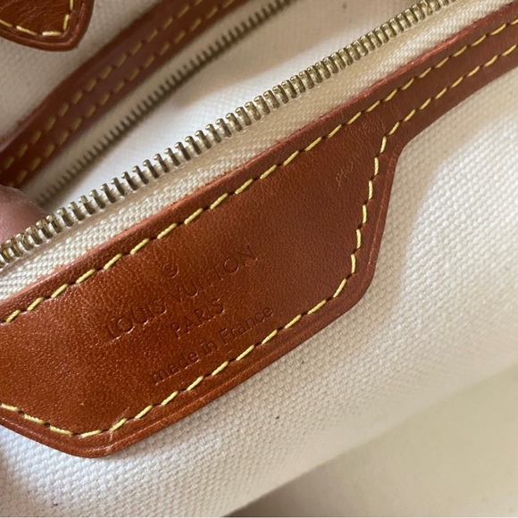 Louis Vuitton limited edition 
Tisse Rayures PM - Picture 4 of 16